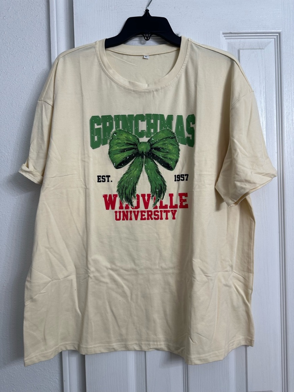 **NWOT Grinchmas Graphic T-shirt XL